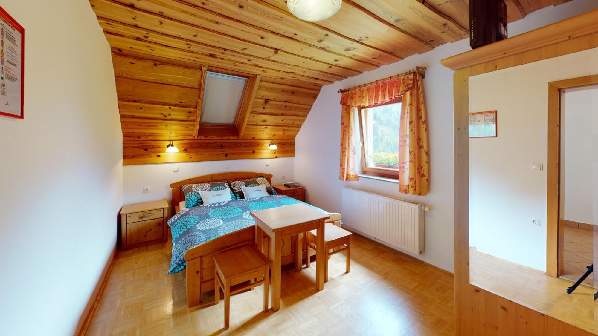 Tourist Farm Gradisnik Apartman Solčava Szoba fotó