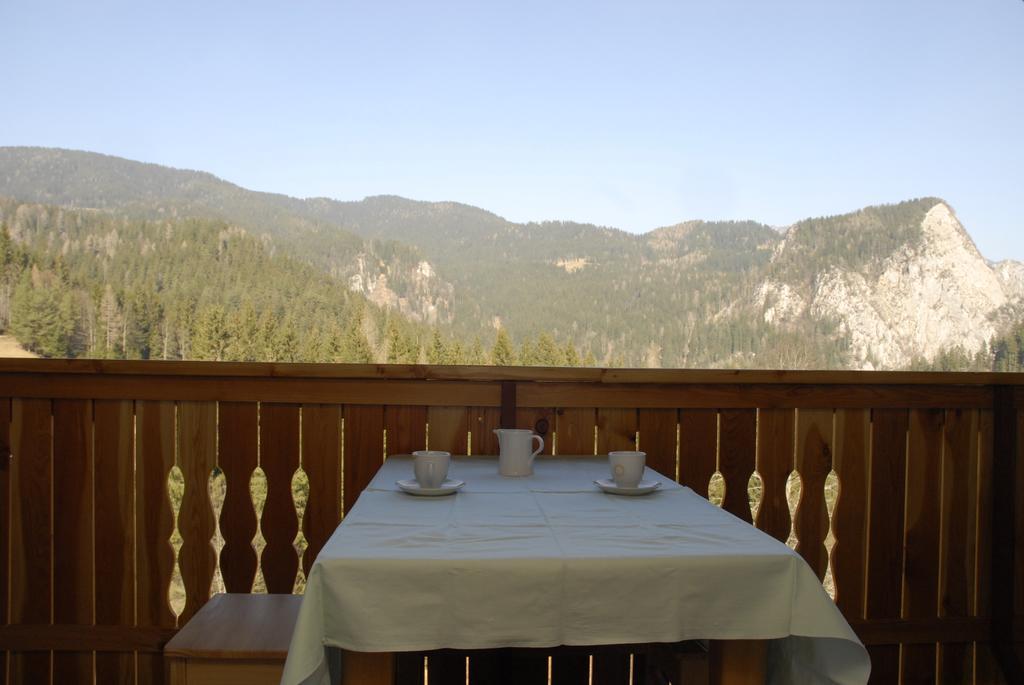 Tourist Farm Gradisnik Apartman Solčava Kültér fotó